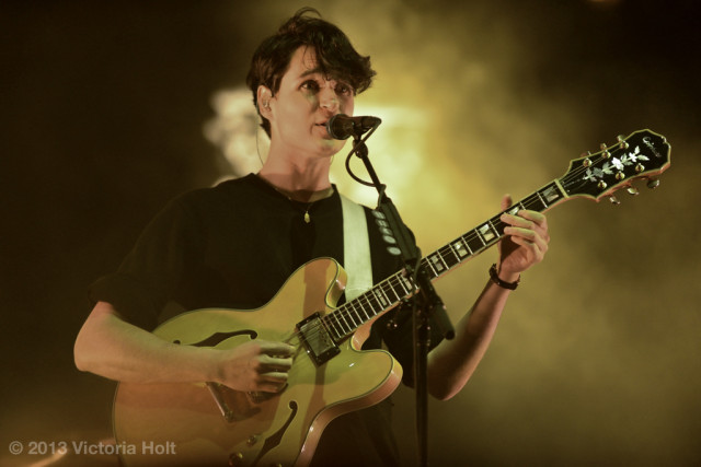 30VictoriaHolt_20130524_VampireWeekend_01