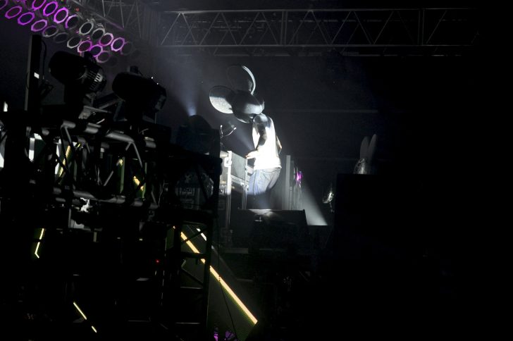 Bonnaroo 2010: Day Three Photo Dump (Norah Jones, The Dead Weather, Avett Bros, Gwar!)