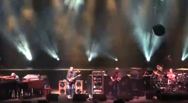 Video: Phish – “Burn That Bridge” (12/31/10 debut)