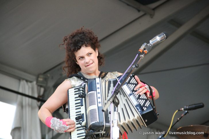 Arcade Fire adds tUnE-yArDs + Lost Bayou Ramblers to Reflektor Tour