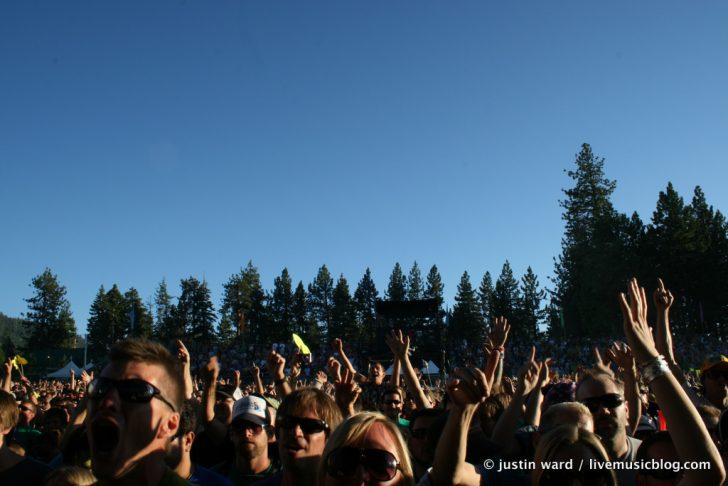Photos / Recap: Phish @ Harvey’s Outdoor Arena, Lake Tahoe 8/9/11