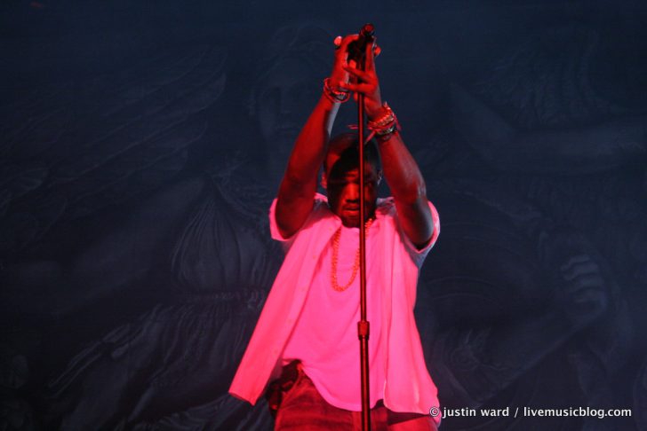 PHOTOS / WORDS: Kanye West @ ACL Fest 2011 (DAY ONE)
