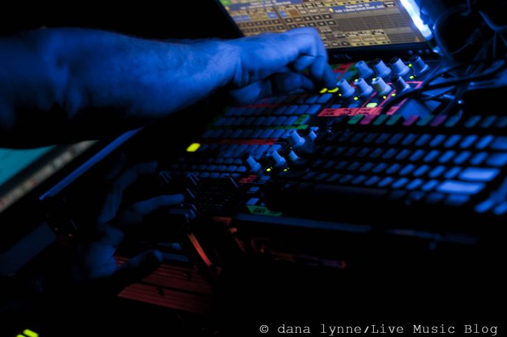 PHOTOS / REVIEW: Dopapod @ Acoustic Cafe, Bridgeport, CT 2/22/12