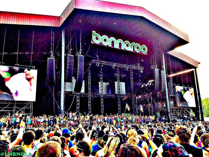 Bonnaroo 2012: Photos and Videos from Day Three (Santigold, Superjam and Sunsets)