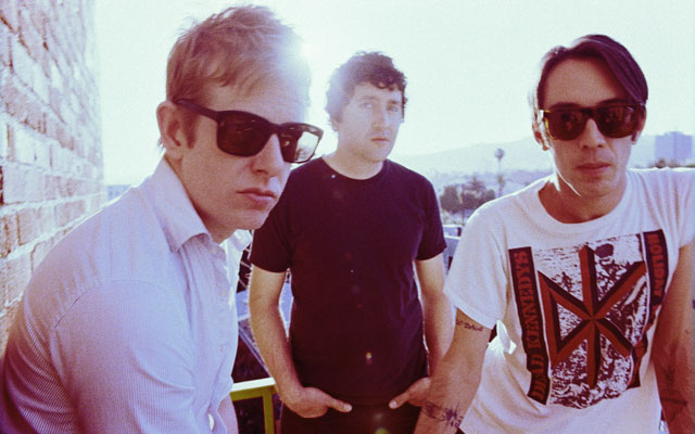 SHINE A LIGHT on Divine Fits