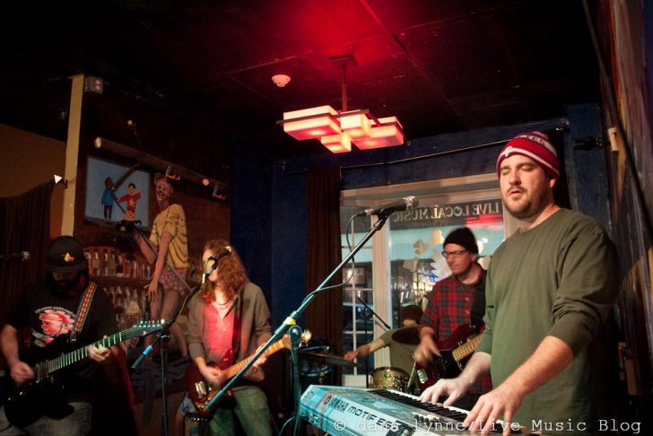 PHOTOS: The Heavy Pets @ Stella Blues, New Haven 4/21/2013
