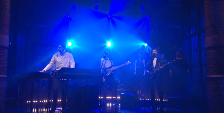 WATCH: Jamie xx – “Loud Places” (Live on Late Night with Seth Meyers)
