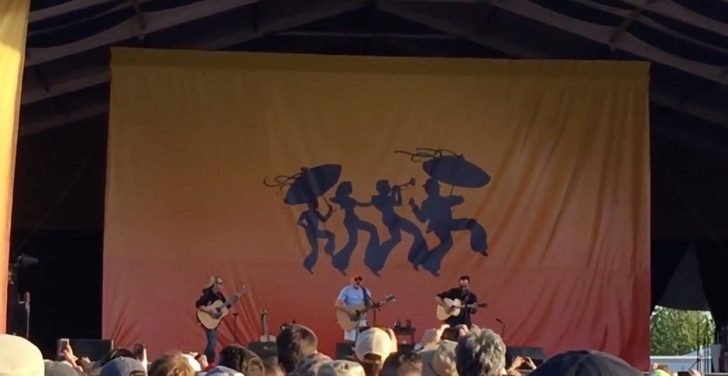 Watch Jimmy Buffett Join Dave Matthews & Tim Reynolds to Close Their Jazz Fest Set