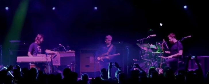 Watch Mike Gordon Join The Benevento Russo Duo @ Hulaween 2017