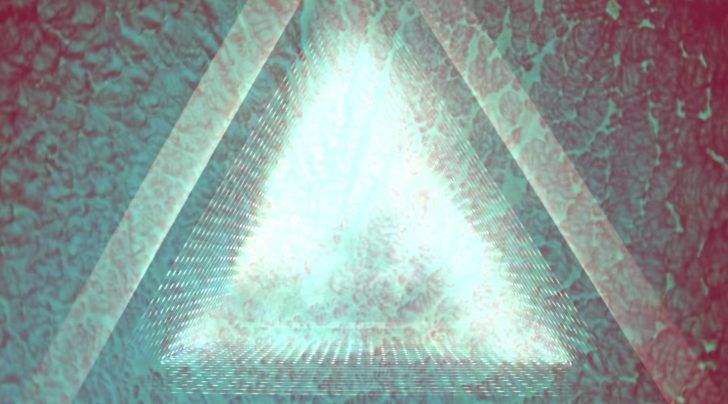 Check out Tycho’s new video “Glider” featuring clips from ‘Solaris’