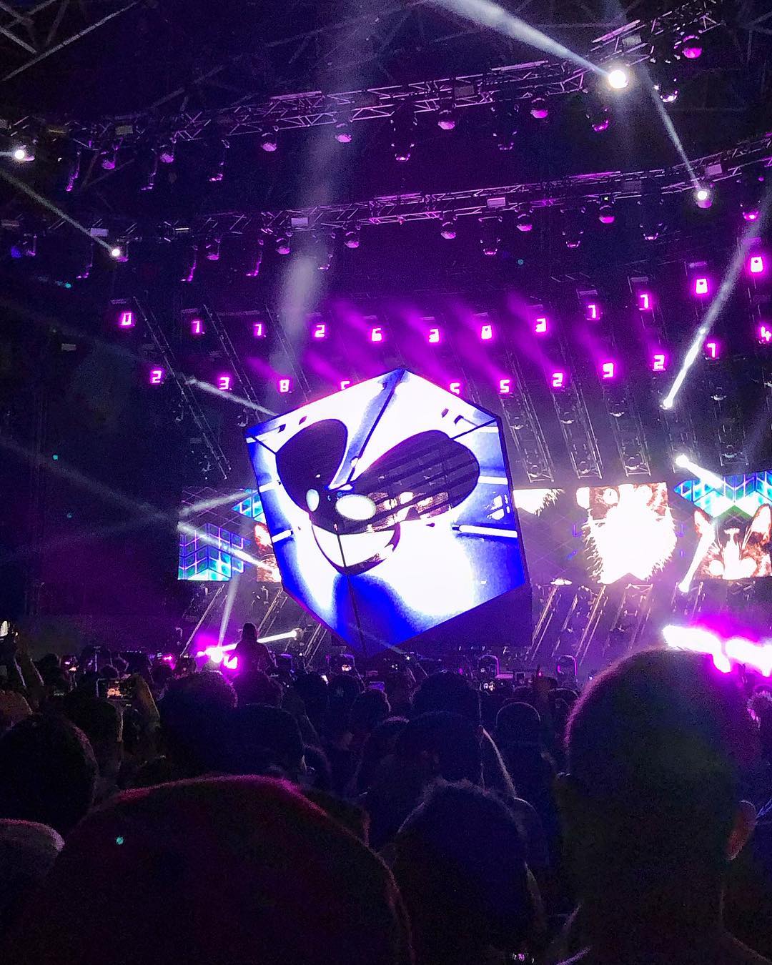 deadmau5 unveils cubev3 at ultra music festival 2019