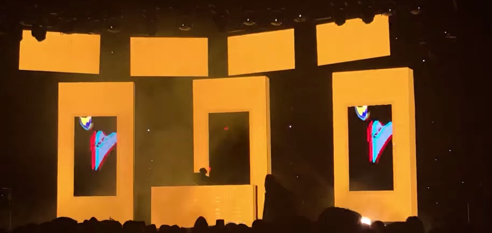 aphex twin coachella video photos