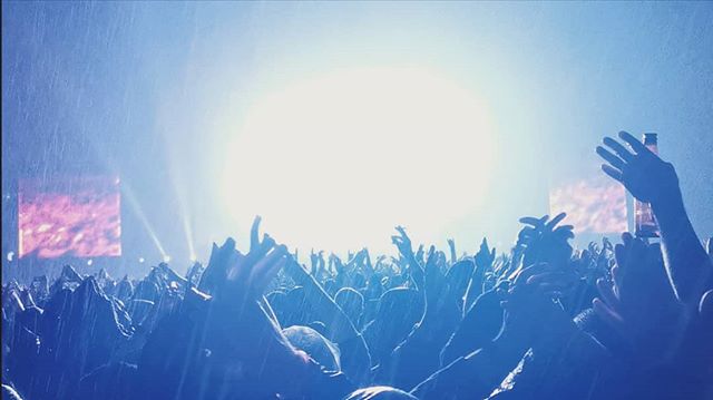 Watch Foo Fighters Cover Queen With Yes Lead Singer Jon Davison in Dublin