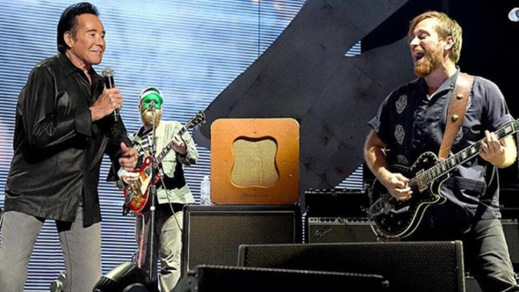 The Black Keys Welcome Wayne Newton at Life in Beautiful Las Vegas