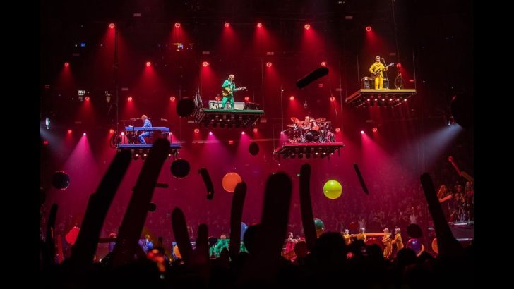 Phish Releases Official Video from “Tweezer Reprise > Rescue Squad” from New Year’s Eve