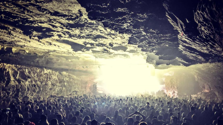 Watch Umphrey’s McGee Tease Phish “Cavern” at The Caverns