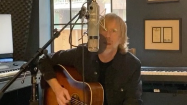 Trey Anastasio Releases New Quarantine Song “If I Could See the World”