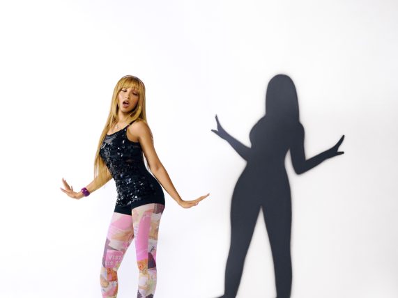 PinkPanthress in 2025