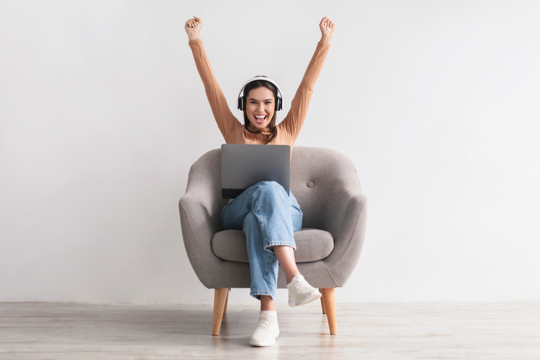 A music fan is celebrating a win on the Soft2Bet igaming platform