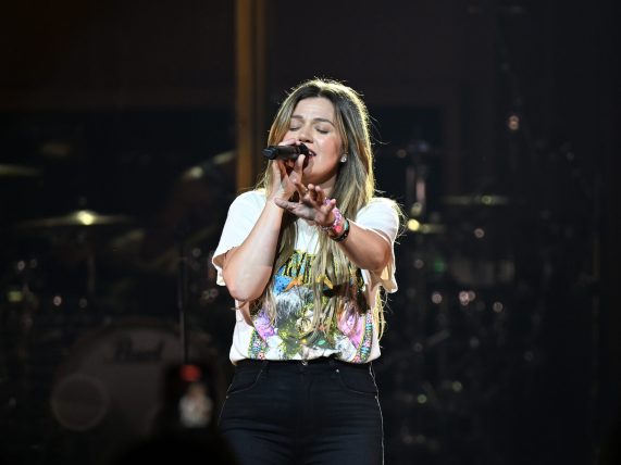 Kelly Clarkson in 2025