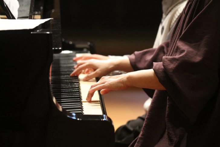 How NYC’s Live Music Scene Inspires Adult Piano Students To Stick With Practice