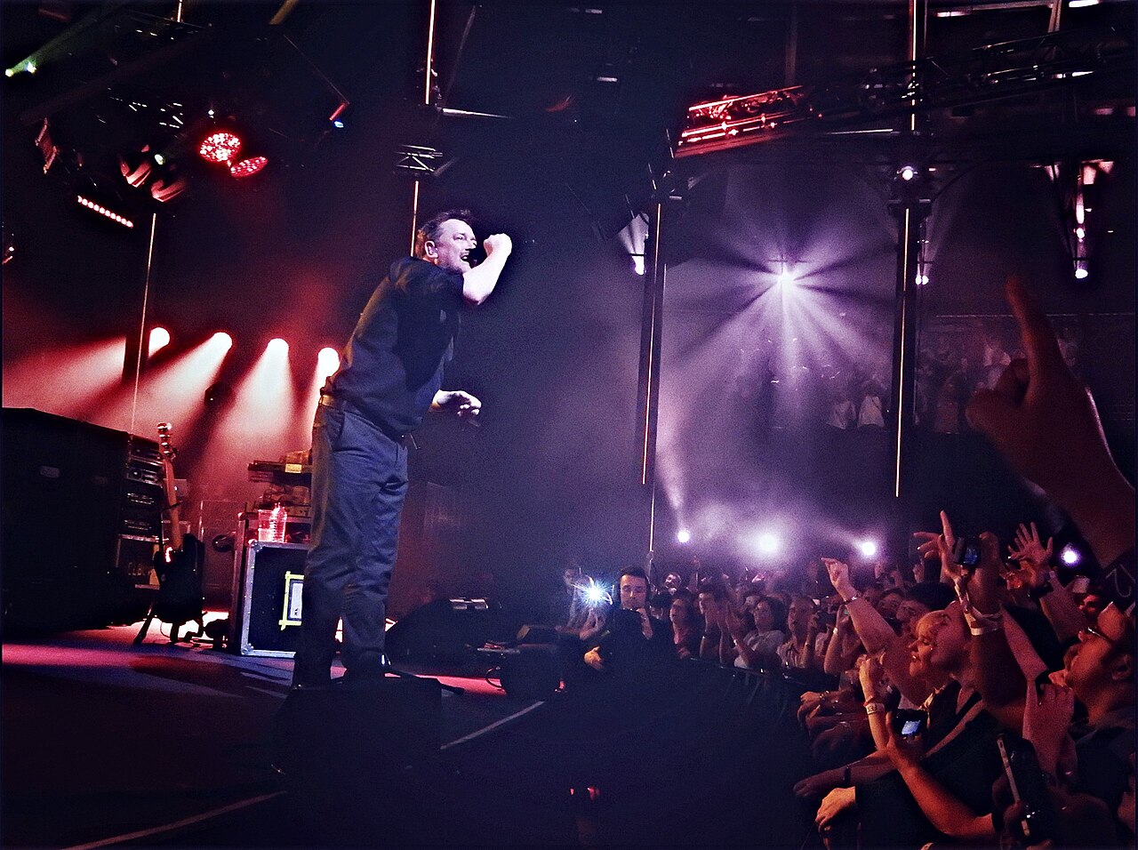 Elbow's Guy Garvey performing a song from The Seldom Seen Kid album.