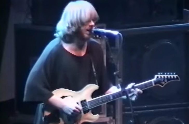 Concert Spotlight: How Phish Turned The Beatles’ ‘White Album’ Into Halloween History