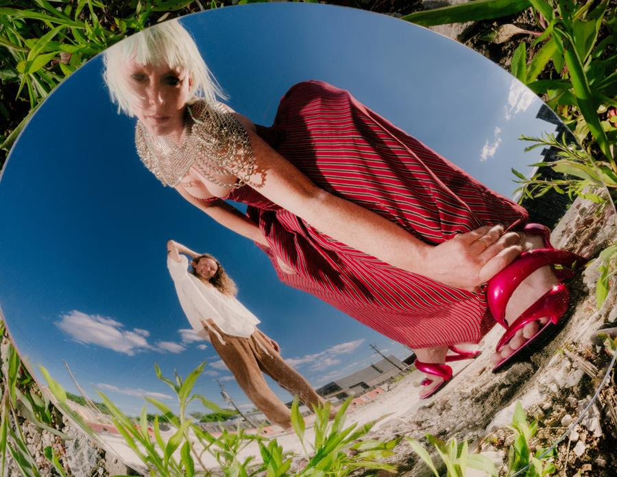 Sylvan Esso promotional photo for the release of Ow ∞